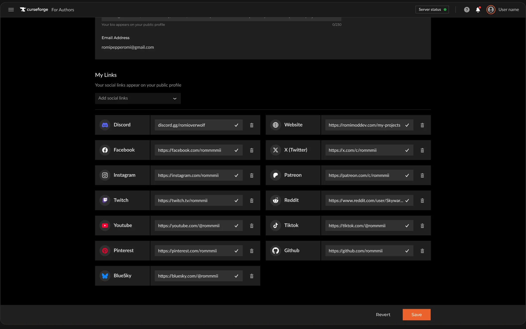 Social links settings applied across all projects